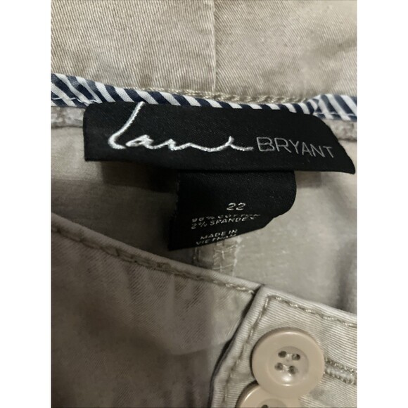 Lane Bryant Size 22 Beige Khaki Bermuda Minimalist - Picture 4 of 4